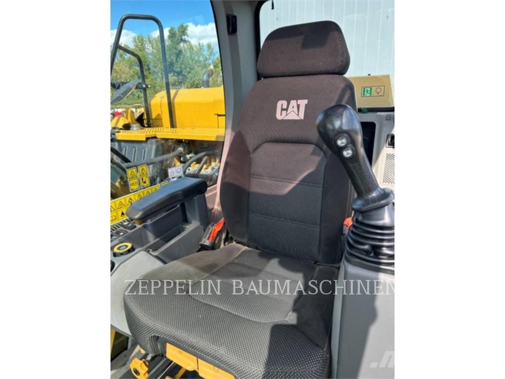 CAT 317-07 Bagri goseničarji