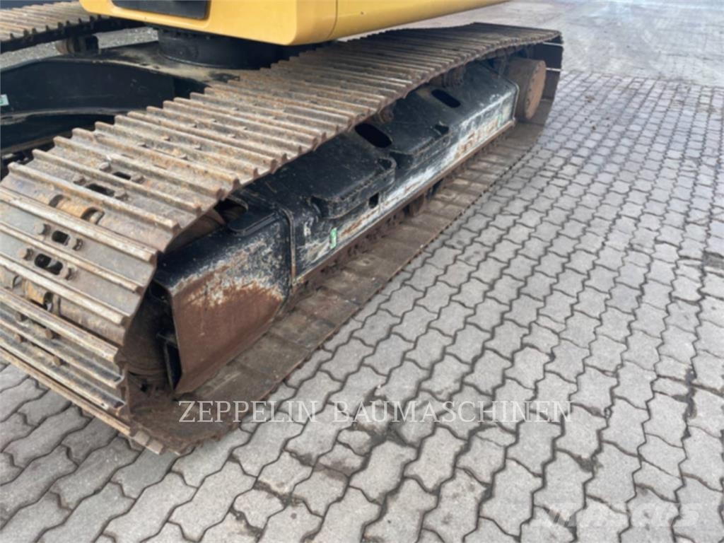 CAT 317-07 Bagri goseničarji