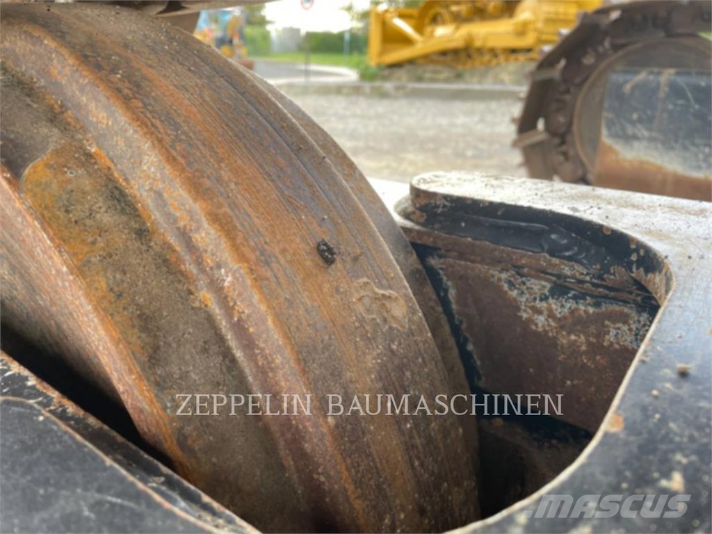 CAT 317-07 Bagri goseničarji