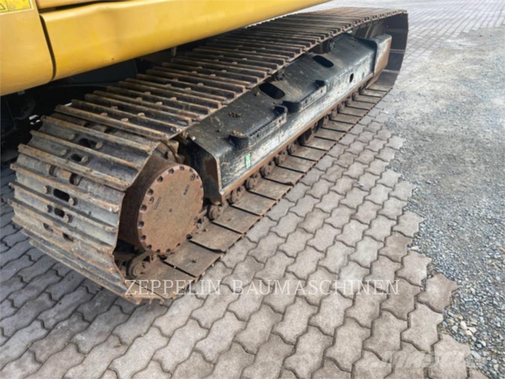 CAT 317-07 Bagri goseničarji