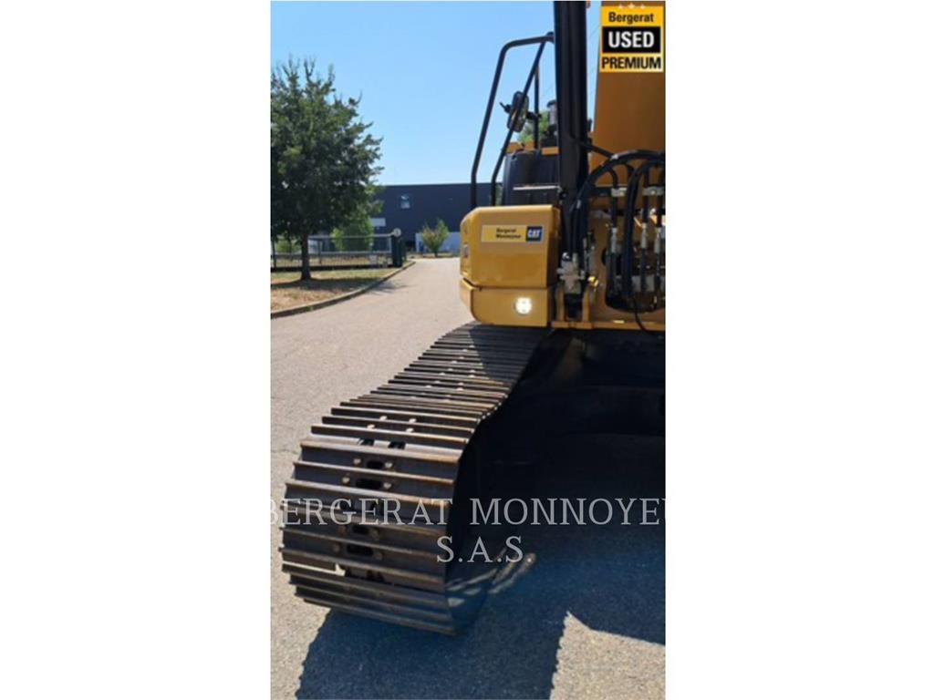CAT 317 GC حفارات زحافة