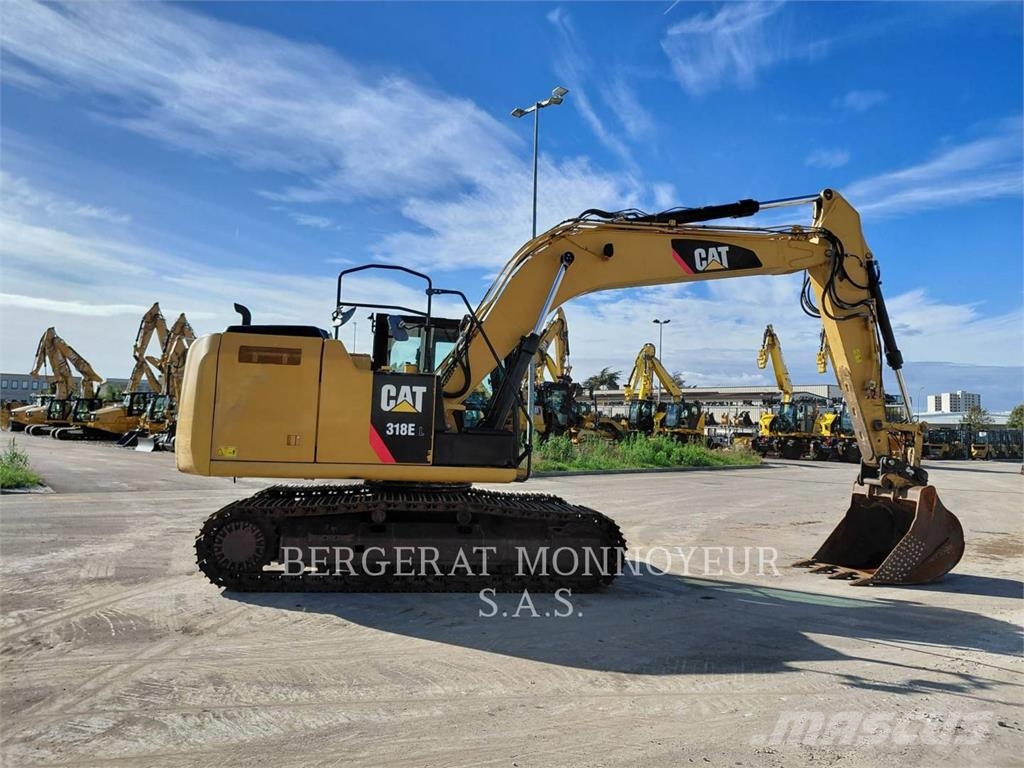 CAT 318E Pelle sur chenilles
