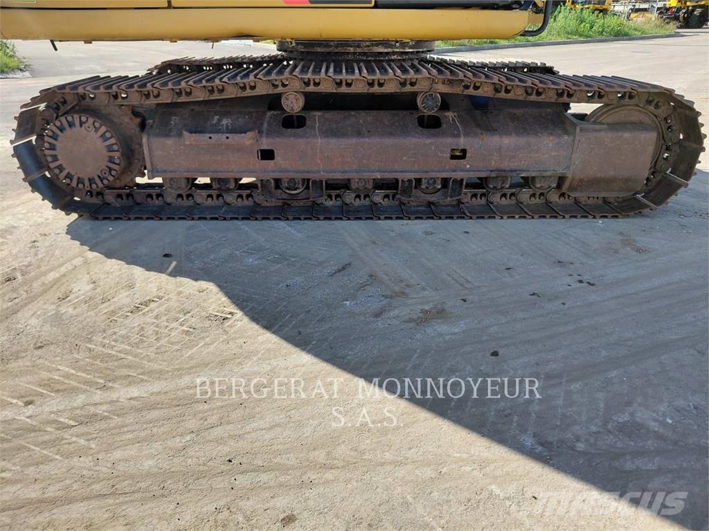 CAT 318E Pelle sur chenilles