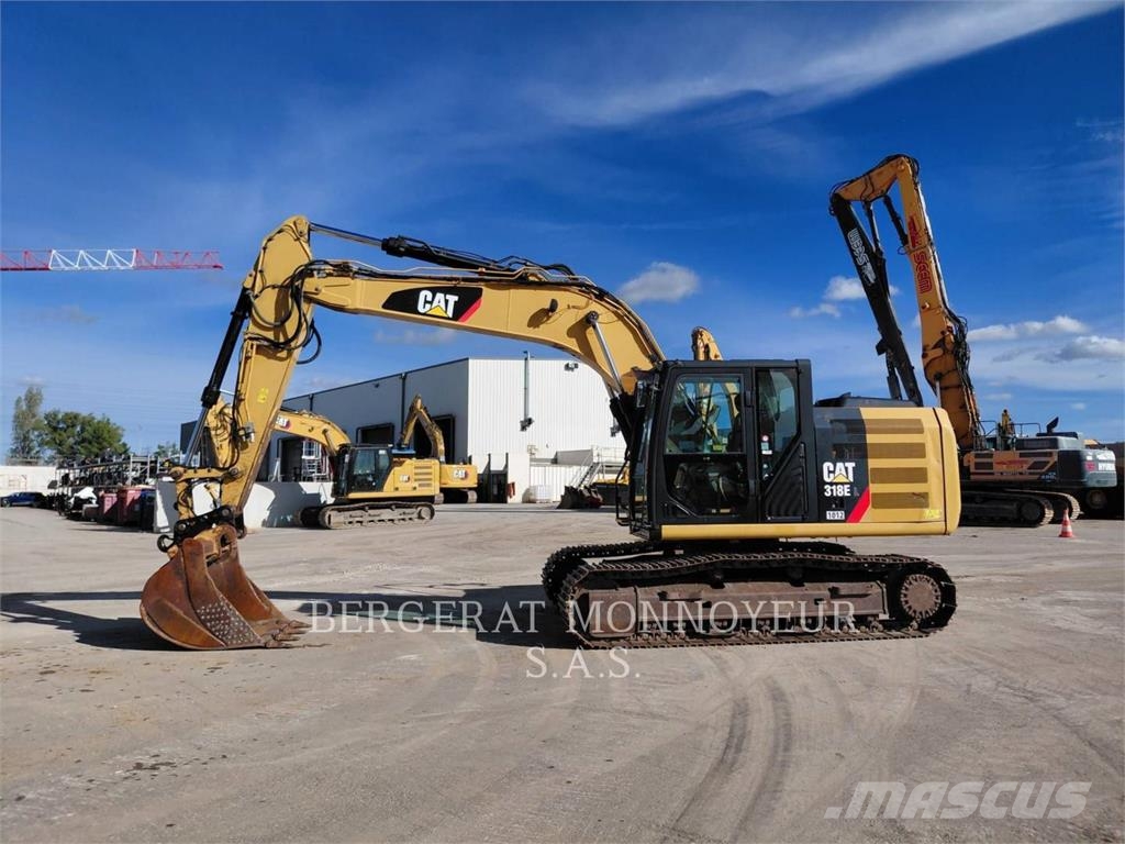 CAT 318E Pelle sur chenilles