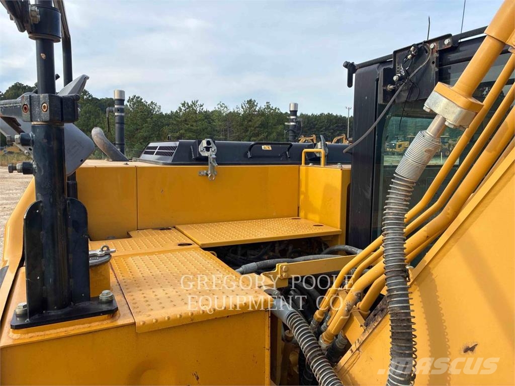 CAT 318FL Bandgrävare
