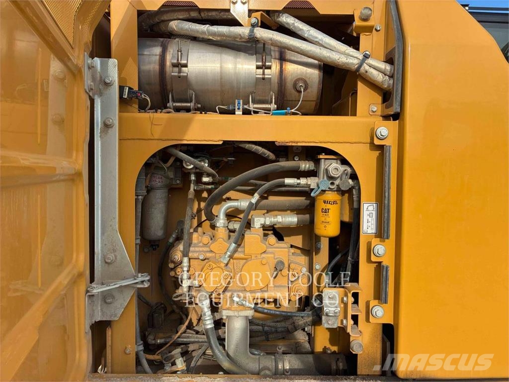 CAT 318FL Bandgrävare