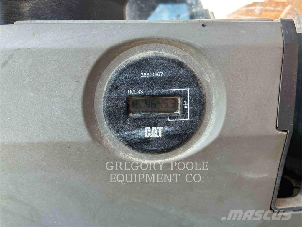 CAT 318FL Bandgrävare