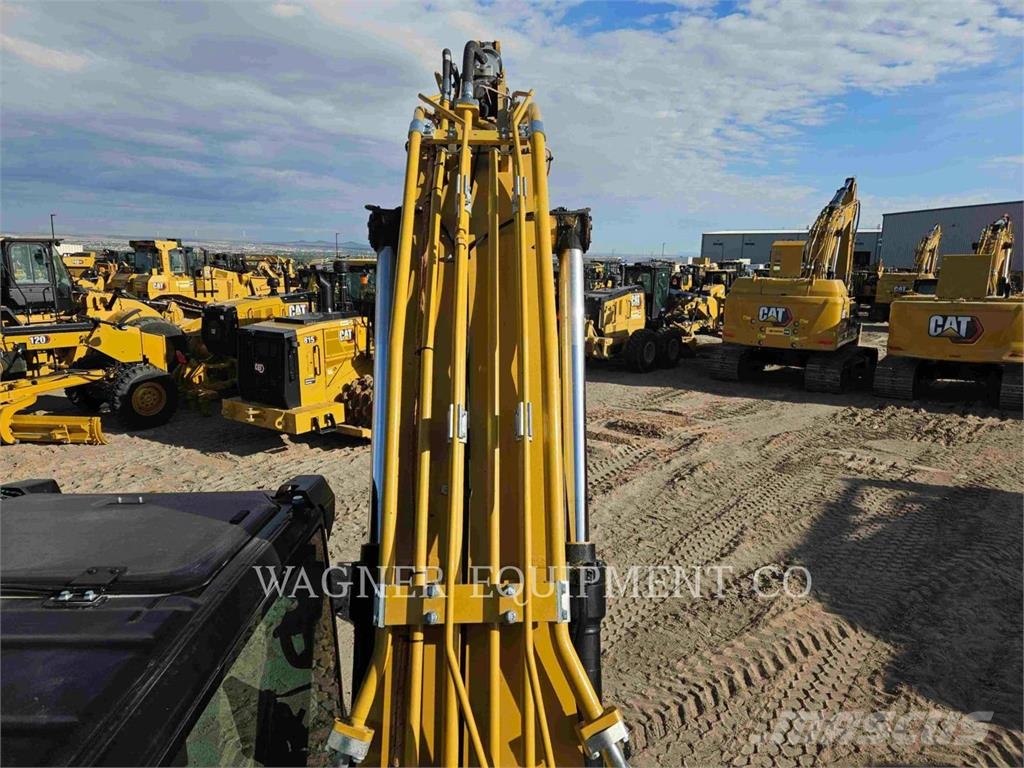 CAT 320 Crawler excavators
