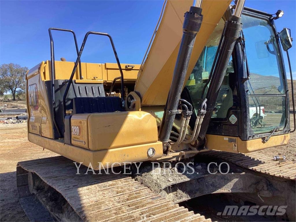CAT 320 Crawler excavators