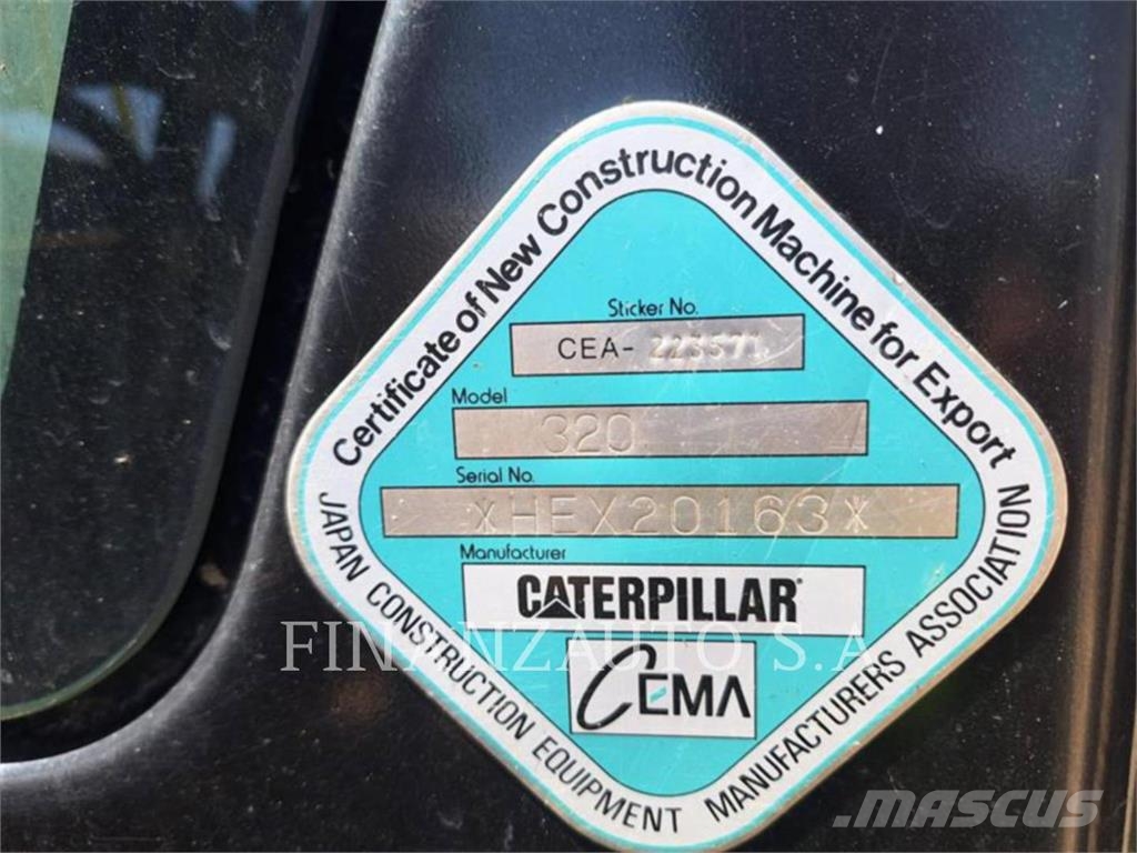CAT 320 Гусеничні екскаватори
