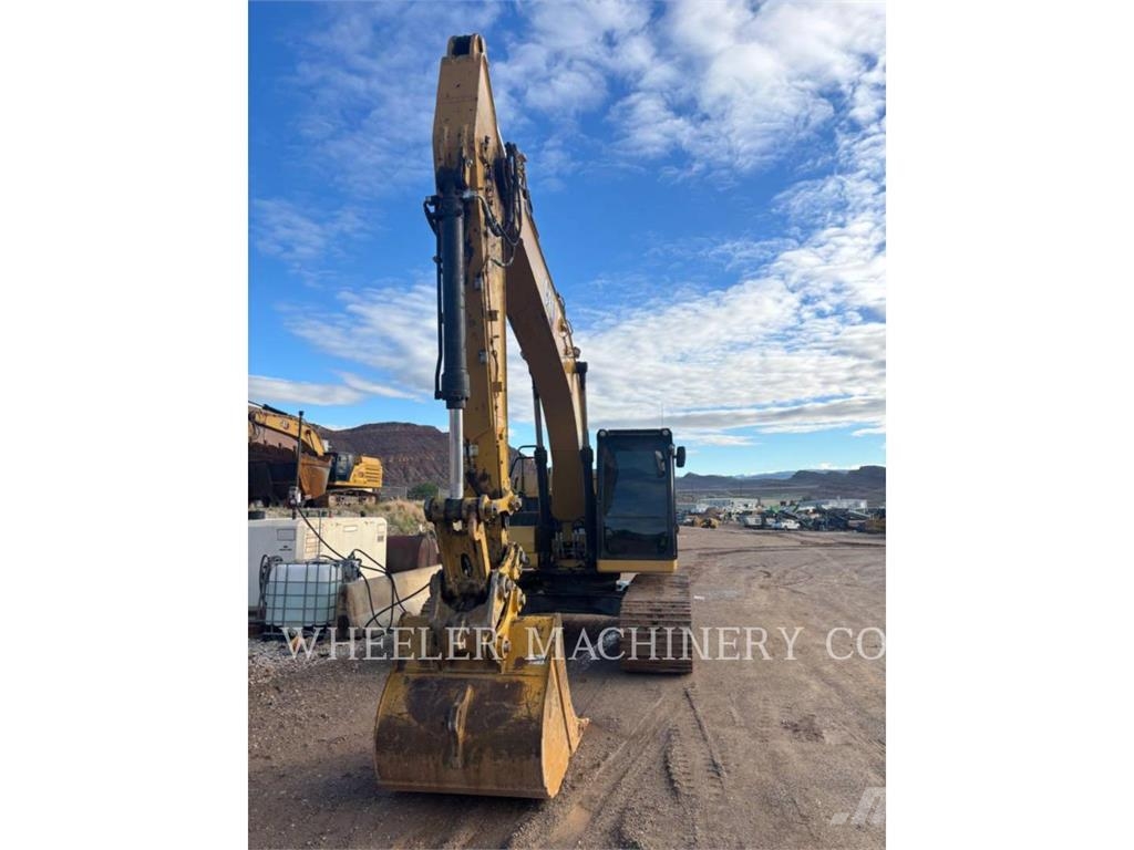 CAT 320 Crawler excavators