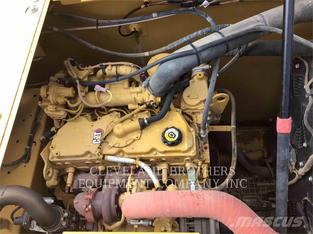 CAT 320 履帶式 挖土機/掘鑿機/挖掘機