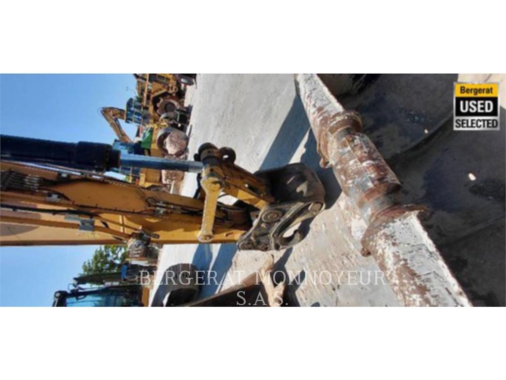 CAT 320 Excavadoras sobre orugas