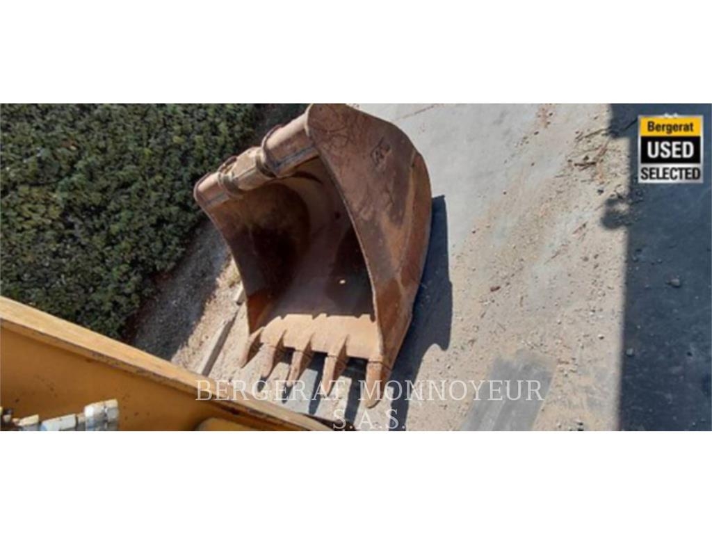 CAT 320 Excavadoras sobre orugas
