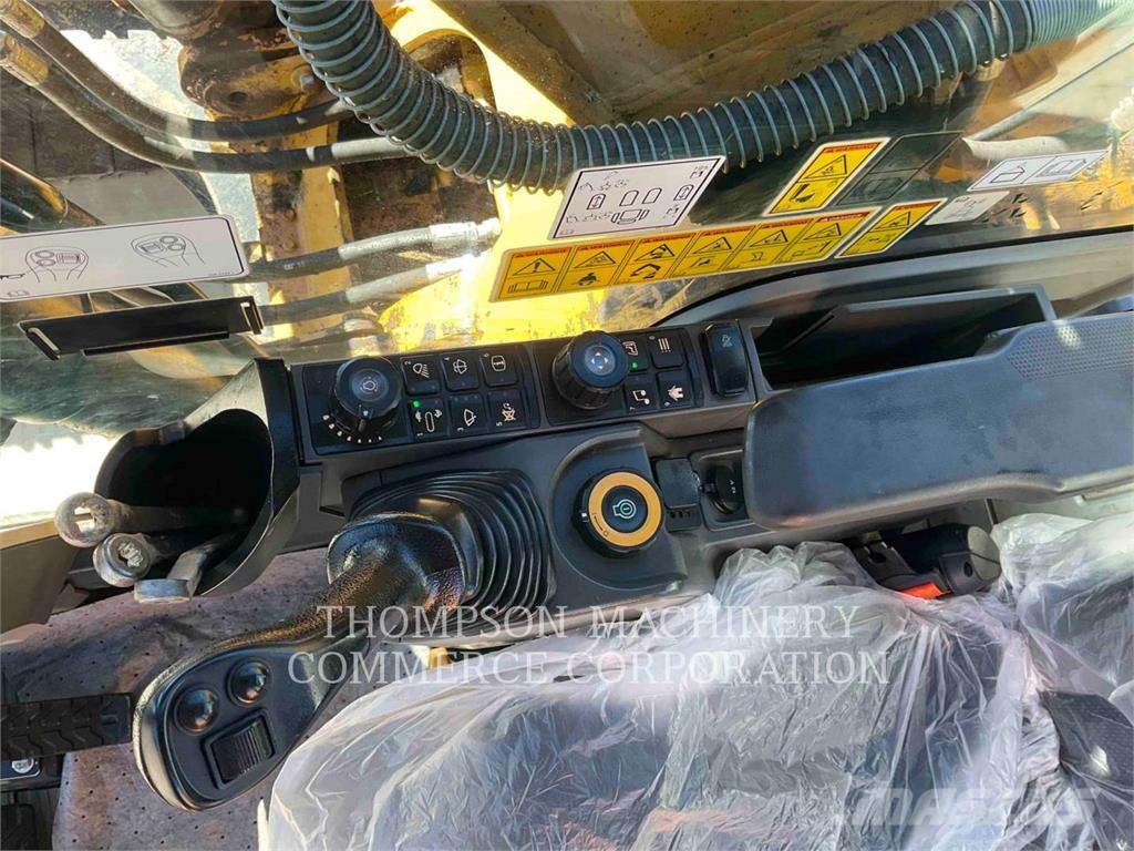 CAT 320 Pelle sur chenilles