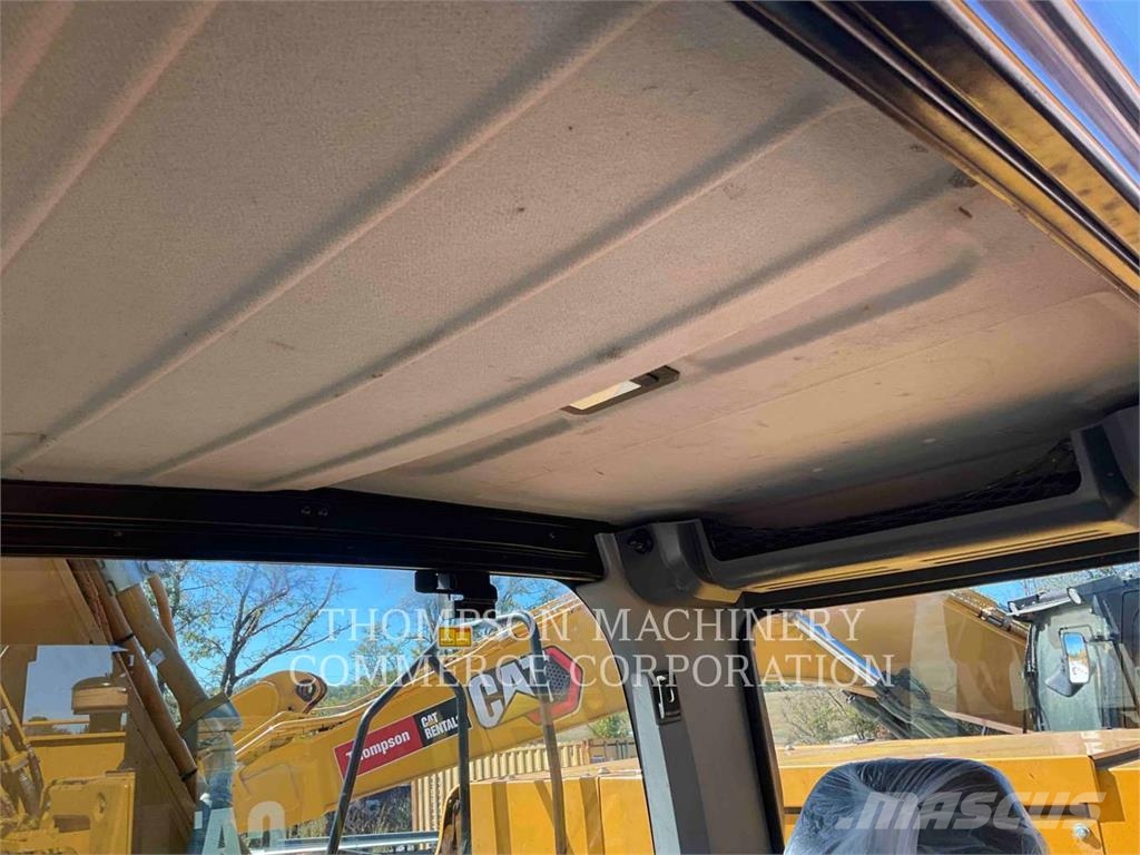 CAT 320 Pelle sur chenilles