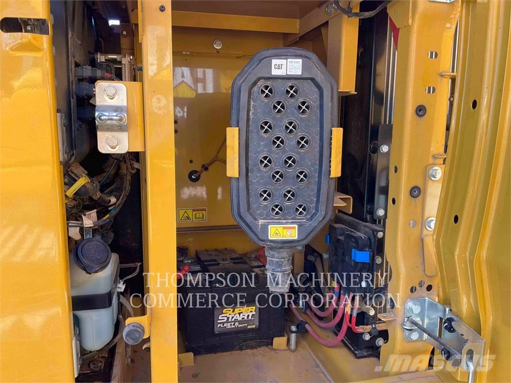 CAT 320 Pelle sur chenilles