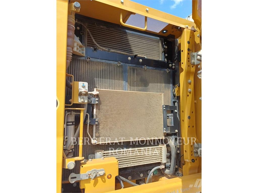 CAT 320-07 Vikšriniai ekskavatoriai
