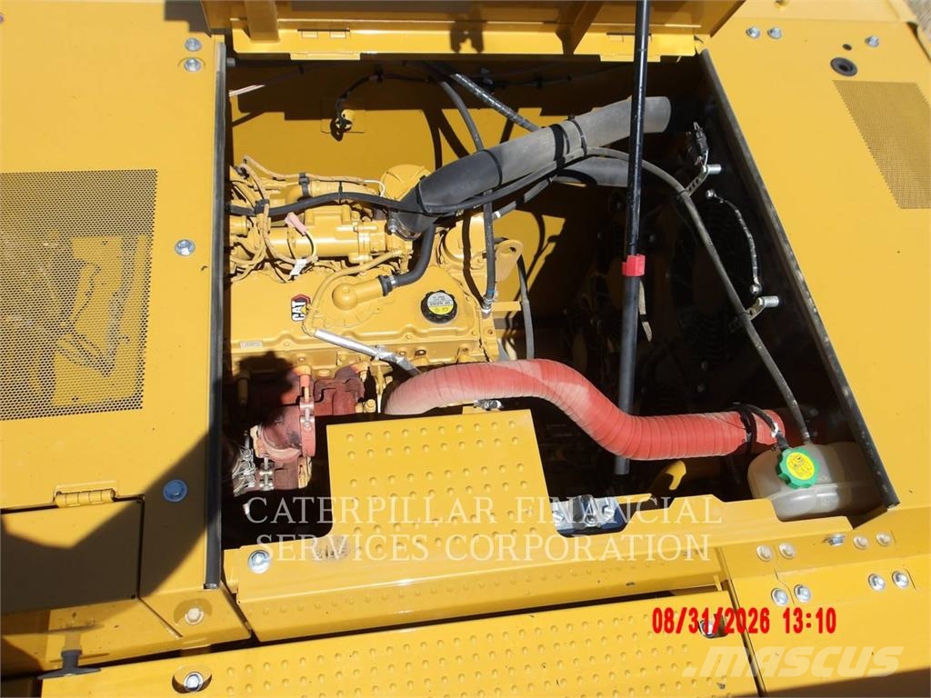 CAT 320-07 Bagri goseničarji