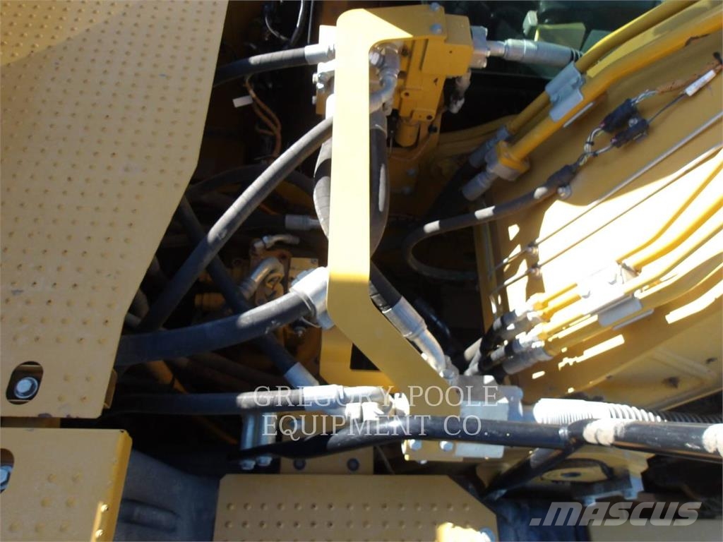CAT 320-07 Bageri gusjeničari