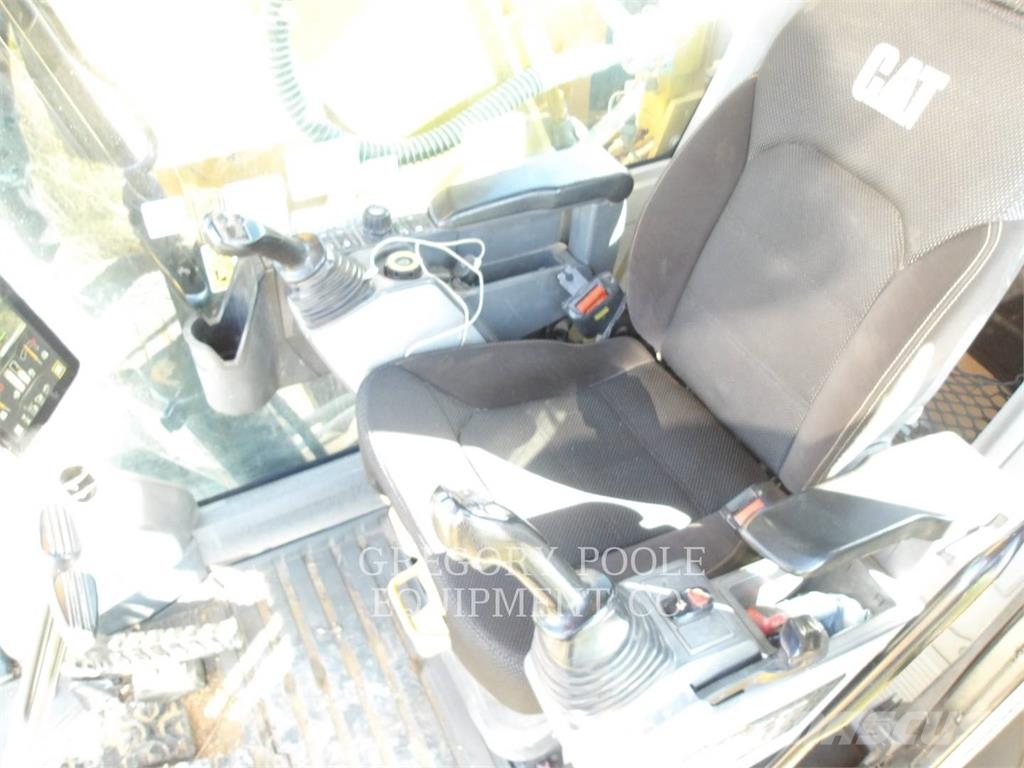 CAT 320-07 Bageri gusjeničari