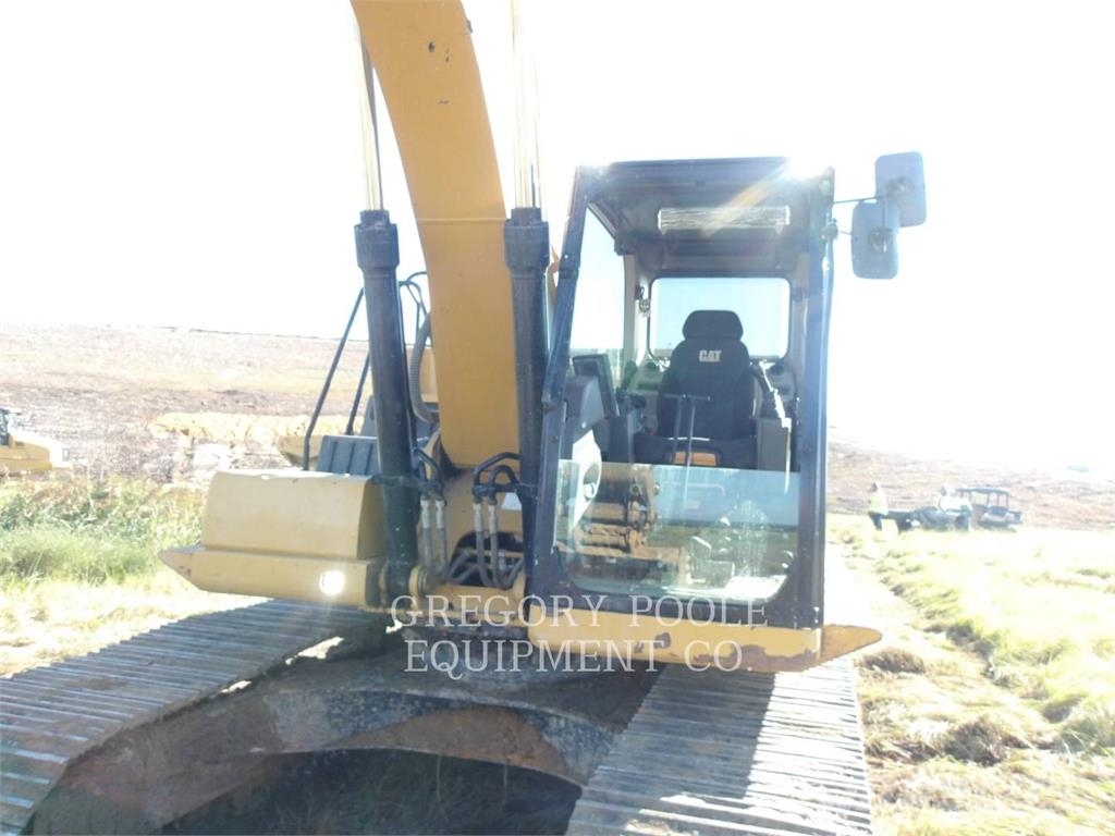 CAT 320-07 Bageri gusjeničari