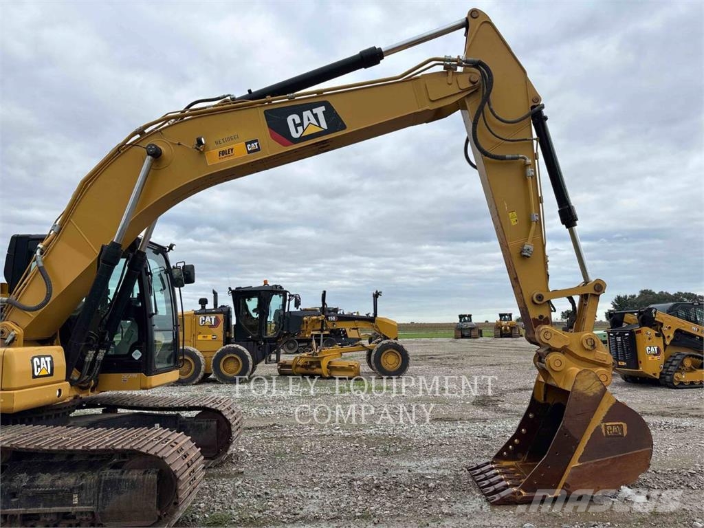 CAT 320-079X حفارات زحافة