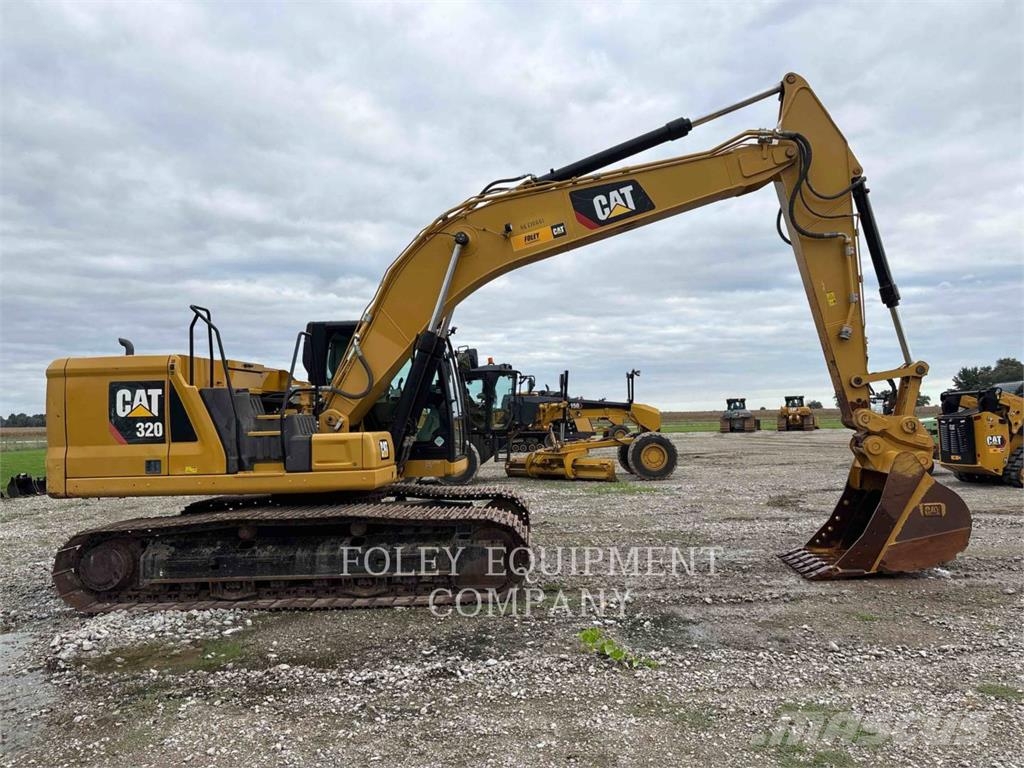 CAT 320-079X حفارات زحافة