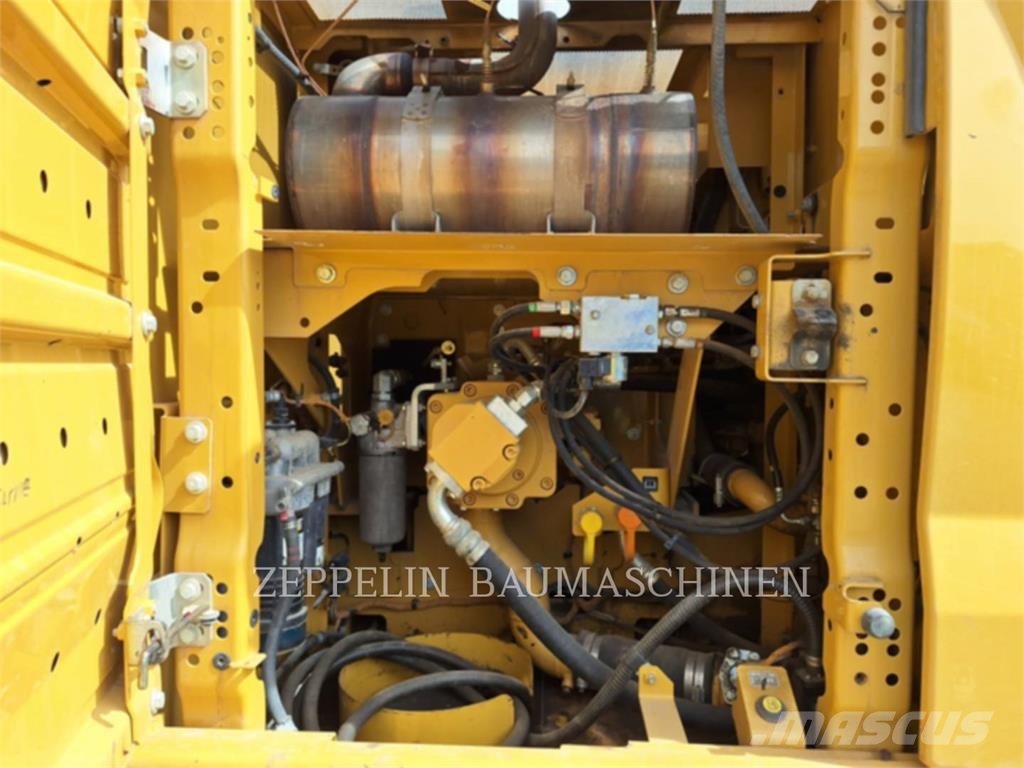 CAT 320-07D Bagri goseničarji