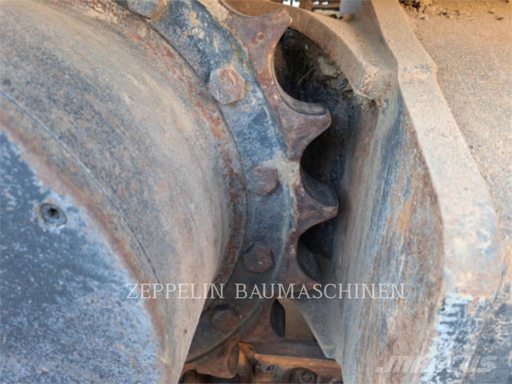 CAT 320-07D Bagri goseničarji