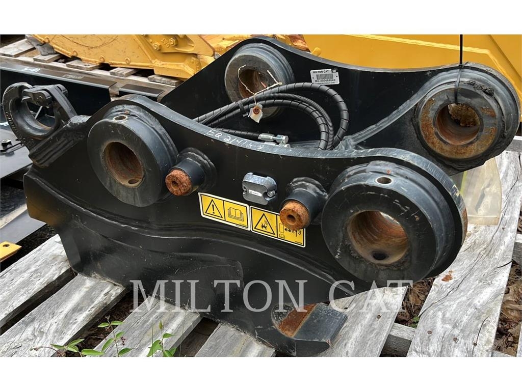 CAT 320-325 S70 HYDRAULIC COUPLER Quick connectors