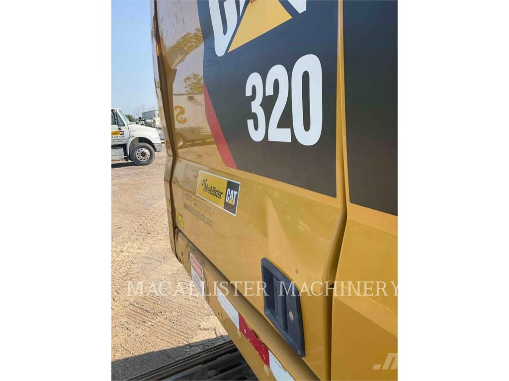 CAT 320 PQZ1 Bageri gusjeničari