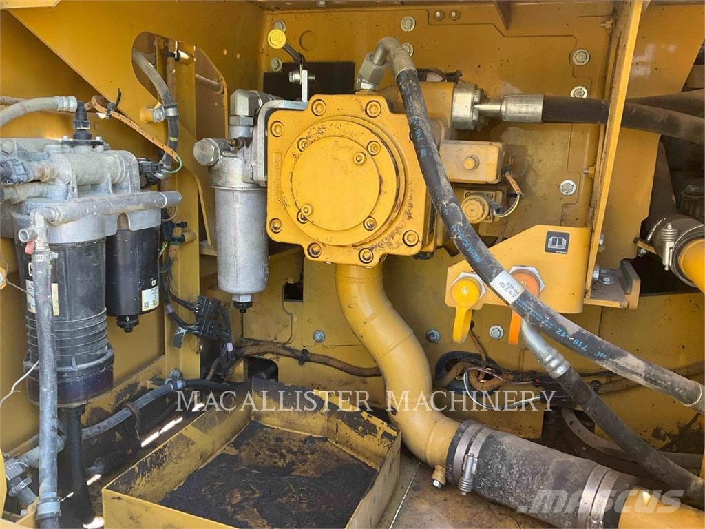 CAT 320 PQZ1 Bageri gusjeničari