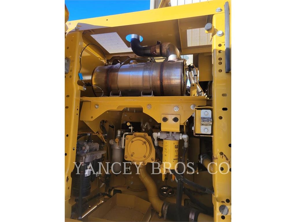 CAT 320 QC Pelle sur chenilles