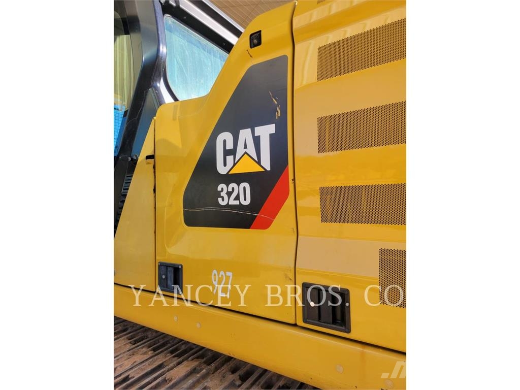 CAT 320 QC Pelle sur chenilles