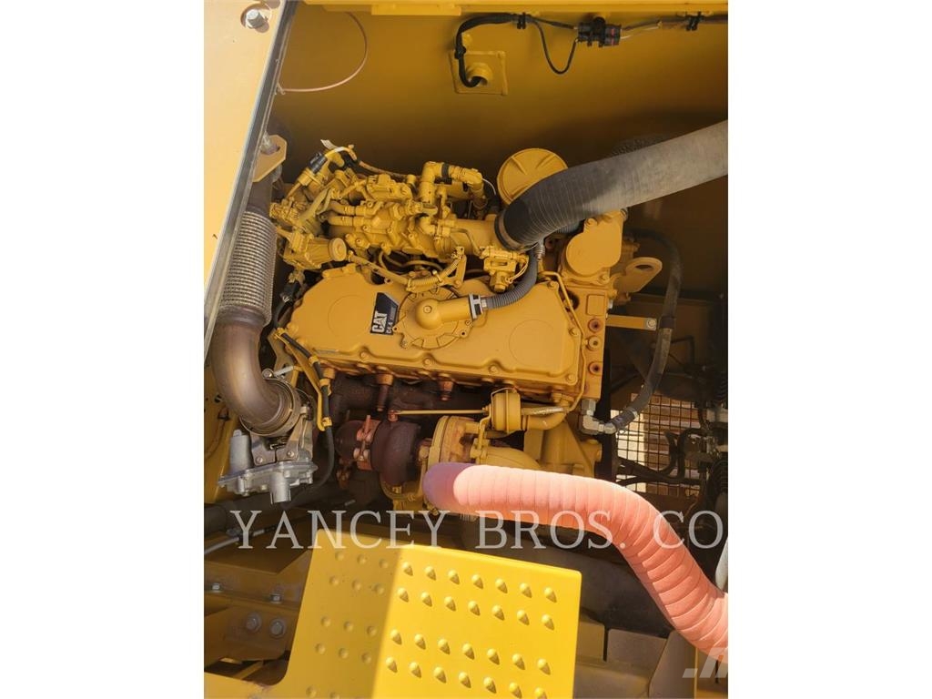CAT 320 QC Pelle sur chenilles