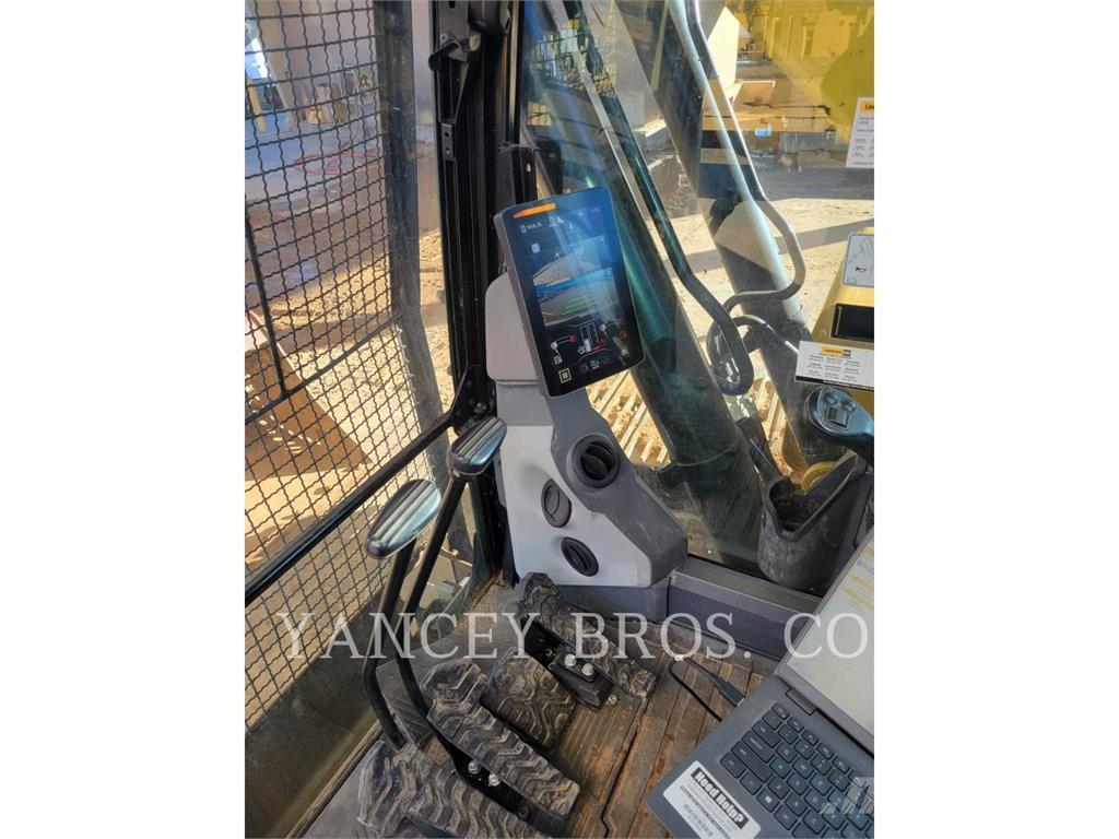 CAT 320 QC Pelle sur chenilles