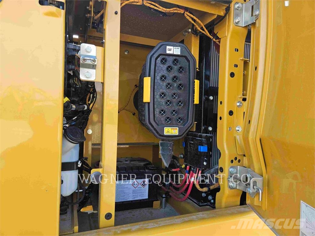 CAT 32007 Roomikekskavaatorid