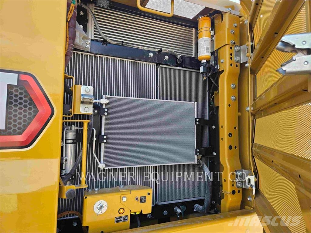CAT 32007 Roomikekskavaatorid