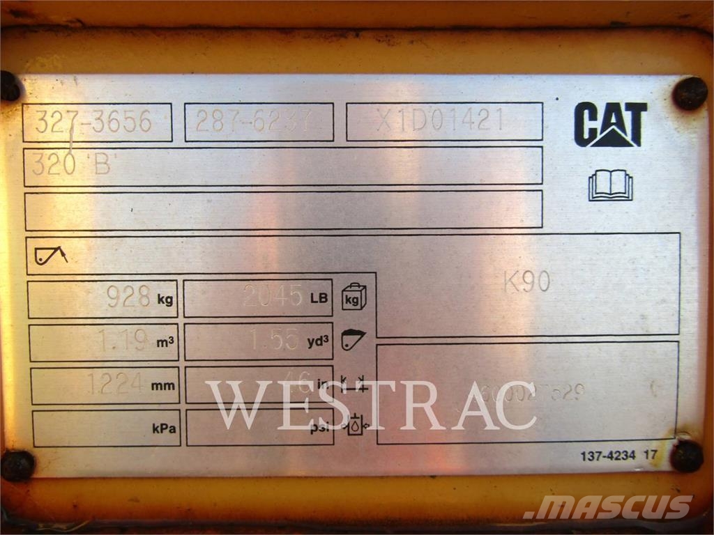CAT 320B Benne