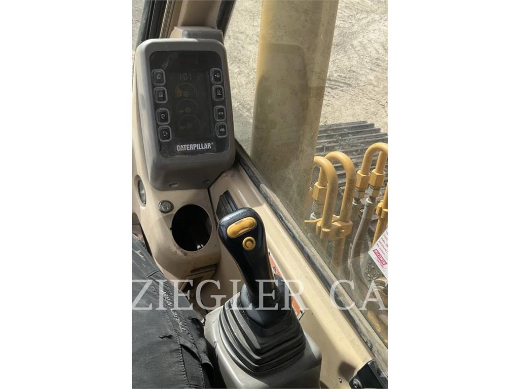 CAT 320BL Bageri gusjeničari