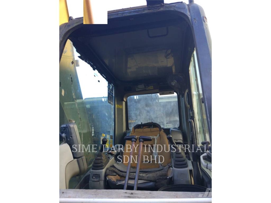 CAT 320D Escavadeiras de esteiras