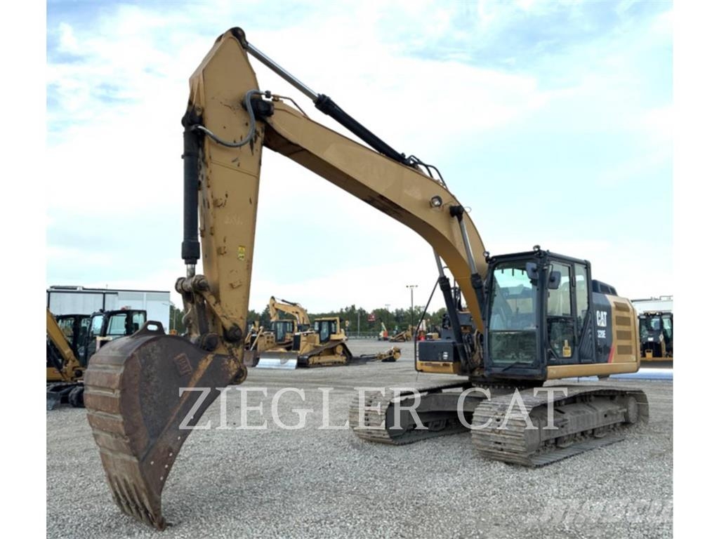 CAT 320E Gravemaskiner på larvebånd
