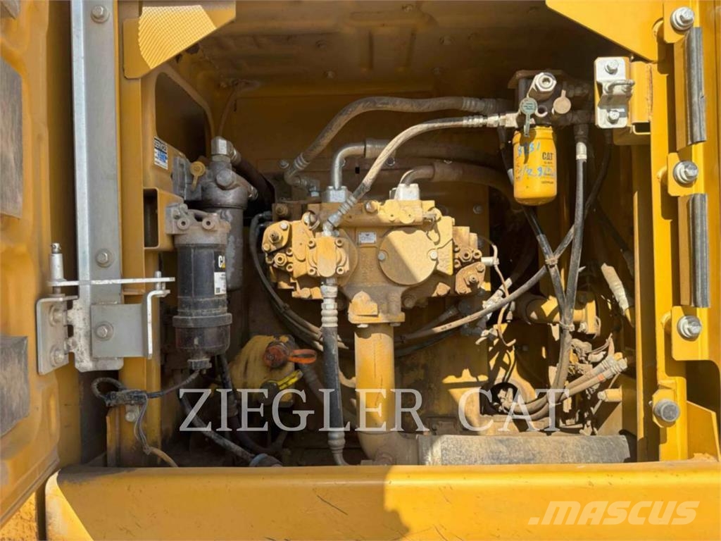 CAT 320E Vikšriniai ekskavatoriai