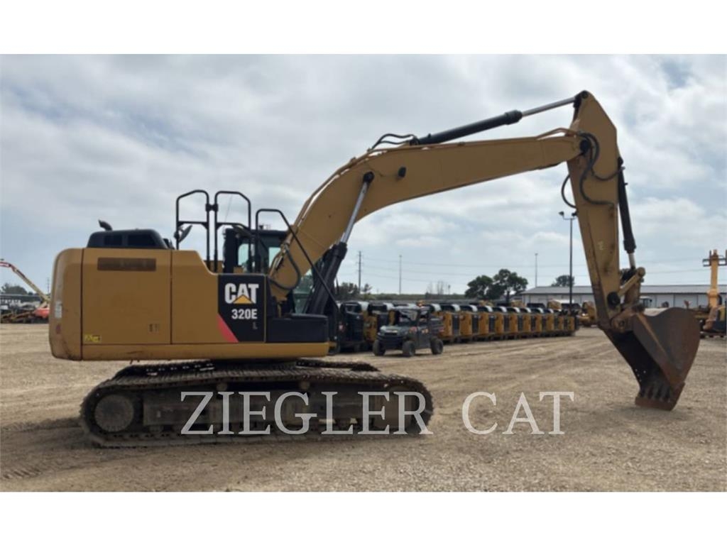 CAT 320E Bagri goseničarji