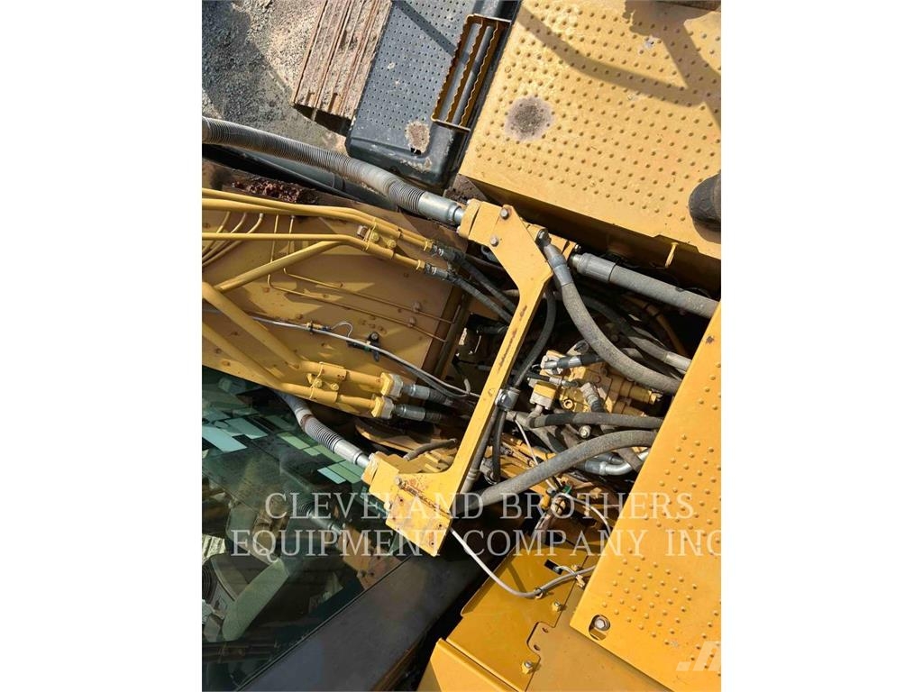 CAT 320E Excavatoare pe șenile