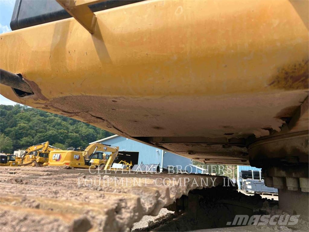 CAT 320E Excavatoare pe șenile