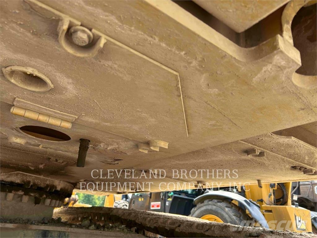 CAT 320E Excavatoare pe șenile