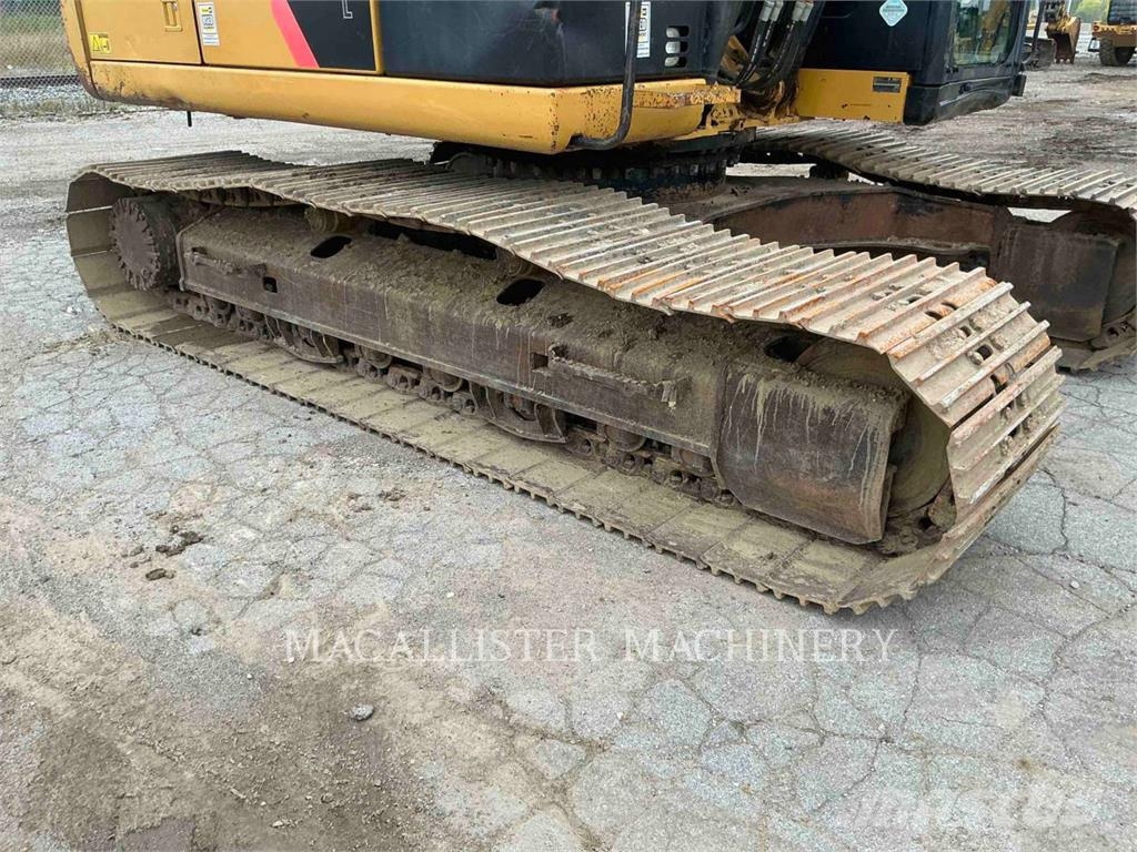 CAT 320EL حفارات زحافة