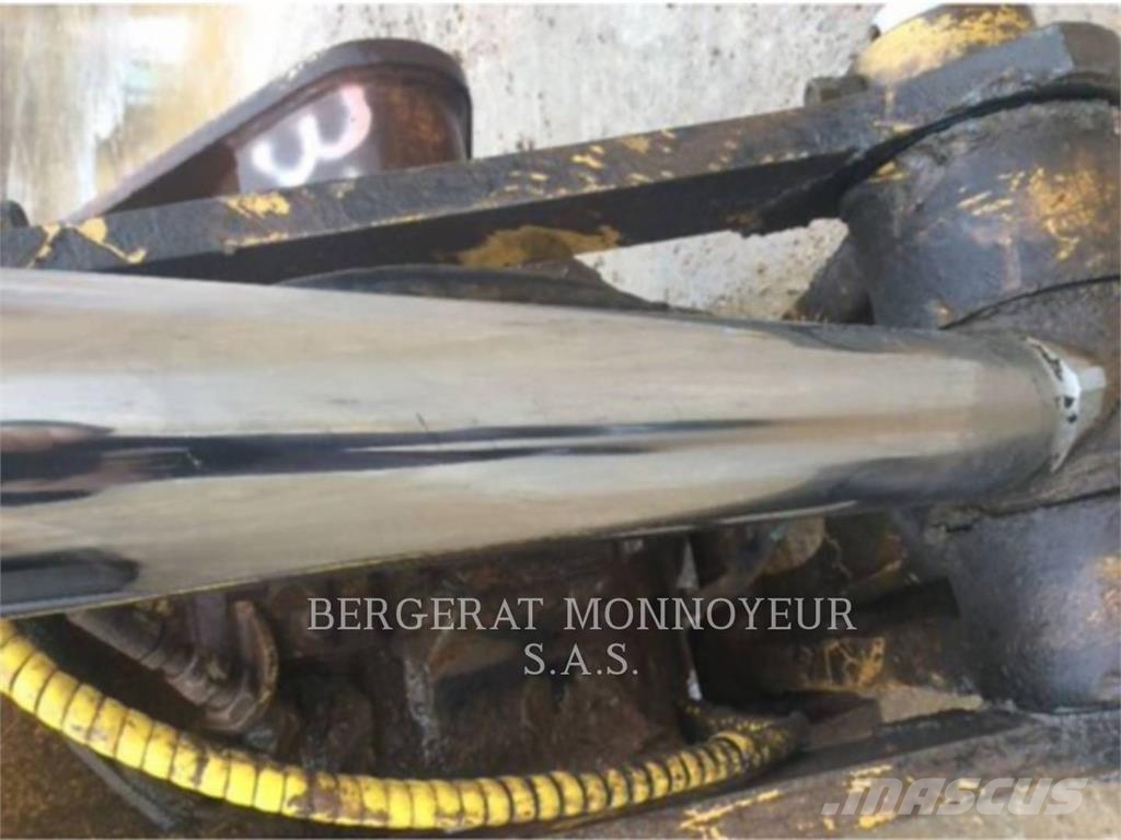 CAT 320F Bagri goseničarji